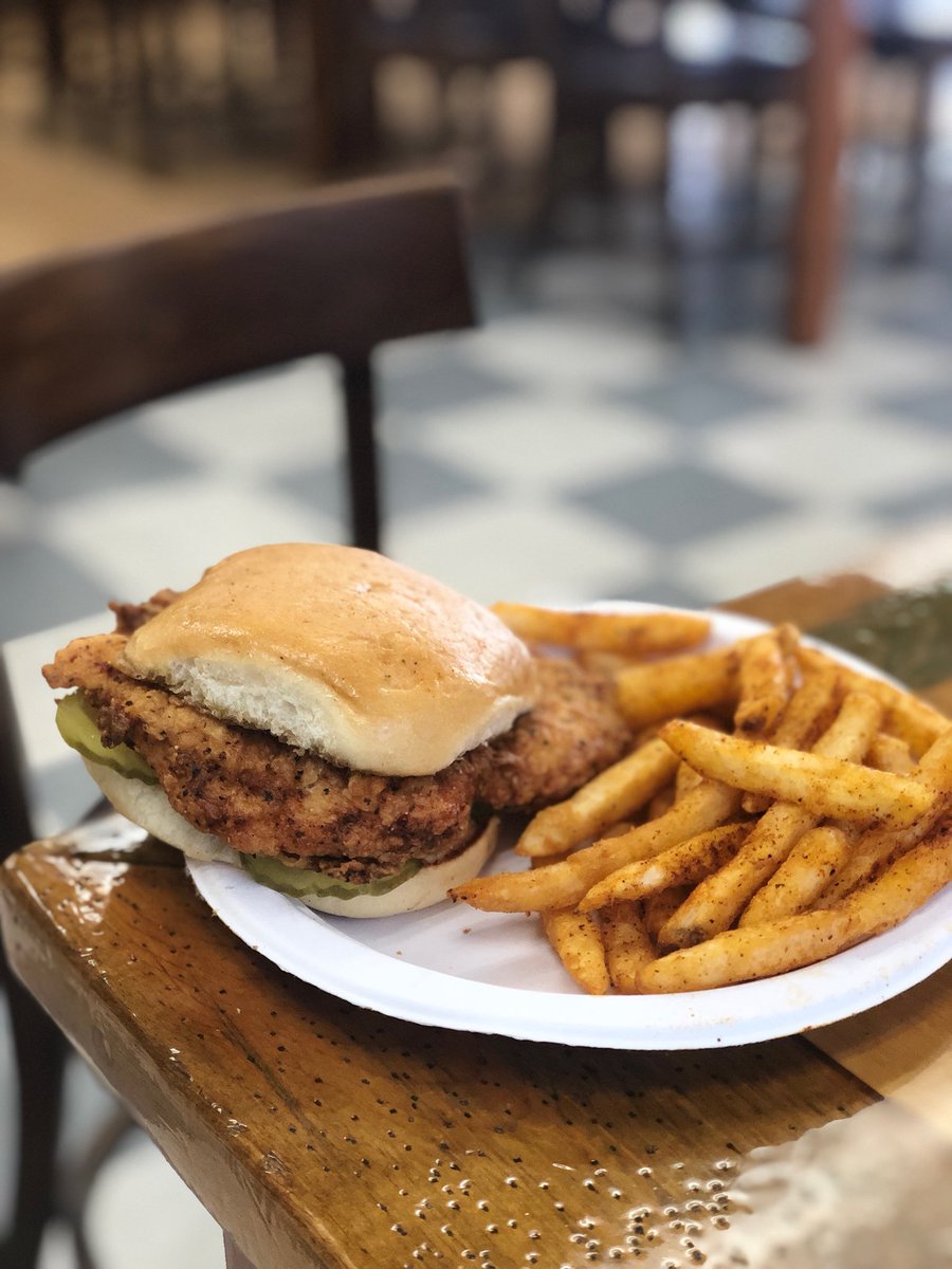 RingoBbq's tweet photo. Hey @popeyeschicken @wendys and @chickfila.  Your corporate marketing slap fight is real cute but can you make THIS!?!? https://t.co/Ud7efsBzcK