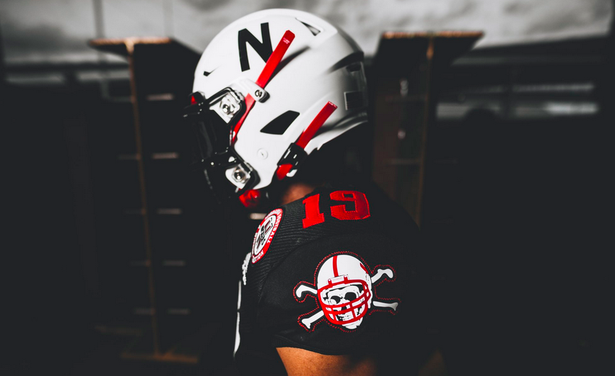 247Sports's tweet photo. Ranking college football's 10 hottest new uniforms: https://t.co/ooMDxk4Npp https://t.co/iHldrb4igE