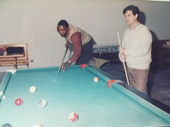 AgrasFernando's tweet photo. #OttisHoward y #JuanRoca "pool" https://t.co/loplp1PsbI