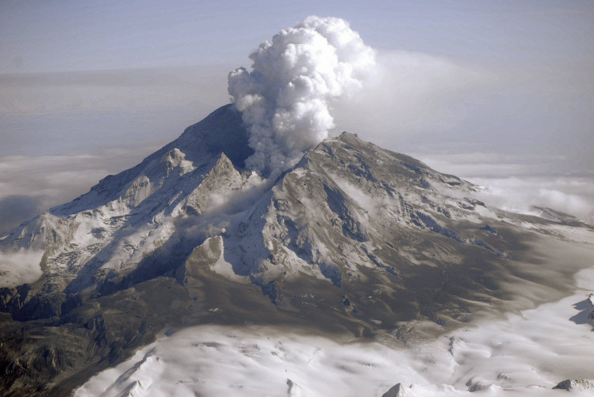 USGS's tweet photo. [FAQ] How can we tell when a volcano will erupt? https://t.co/SiUhNj2Ymv https://t.co/fN5UocwyHW