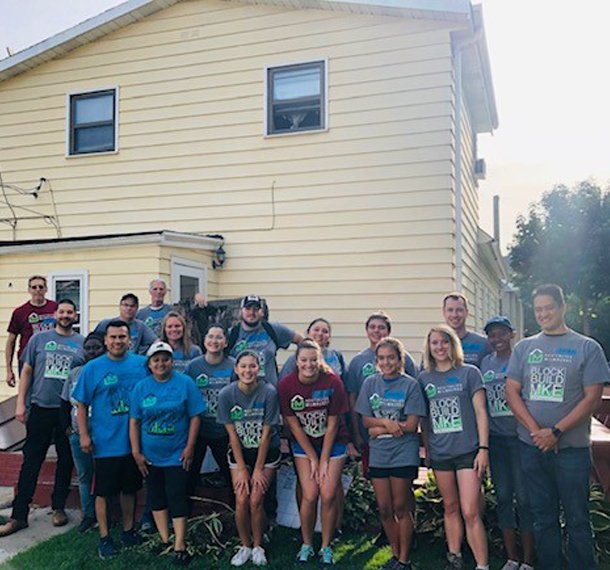 EUA's tweet photo. Our employees had a great time volunteering with @rtmilwaukee this weekend. Learn more about this awesome event and the impact made in our community: https://t.co/TqTzTHazCC
#EUAElevates
#EUACommunity https://t.co/3BYg3BaVnw