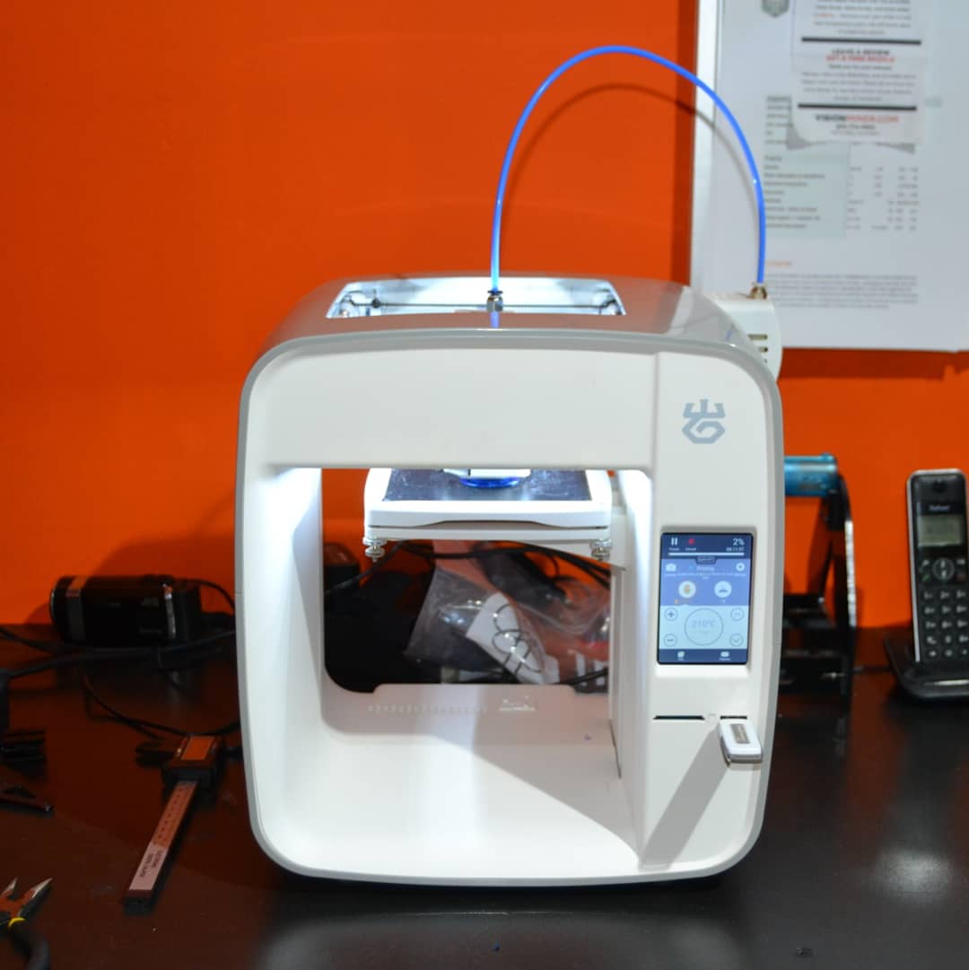 de3dprintman's tweet photo. Tonight is a good night to print some of that nice transparent blue @AzureFilm3D PLA on my #YAN3dprinter by @FurlingTech. I can't get the Furling App to work anymore but my #PrusaSlicer profiles for YAN work much better anyway.
#3dprinting https://t.co/xD0X1ZQkUP