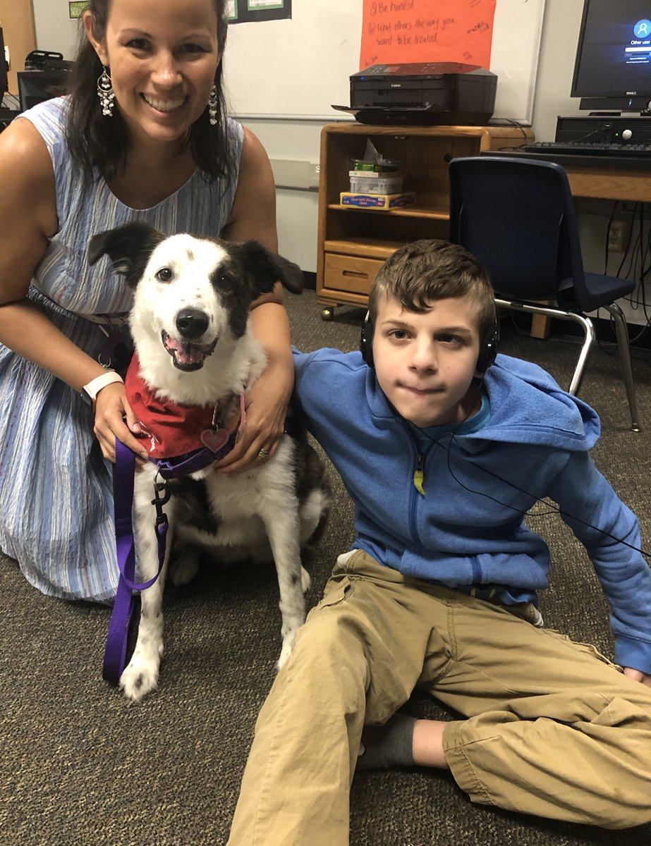 Fun day at work <a href="/HumbleISD_KPHS/">Kingwood Park HS</a> w/ <a href="/JamieDeborde/">Jamie Cliffe DeBorde</a> seeing old friends &amp; making new ones. Thank you <a href="/LyondellBasell/">LyondellBasell</a> for making this possible! 🐾 🐶 ❤️