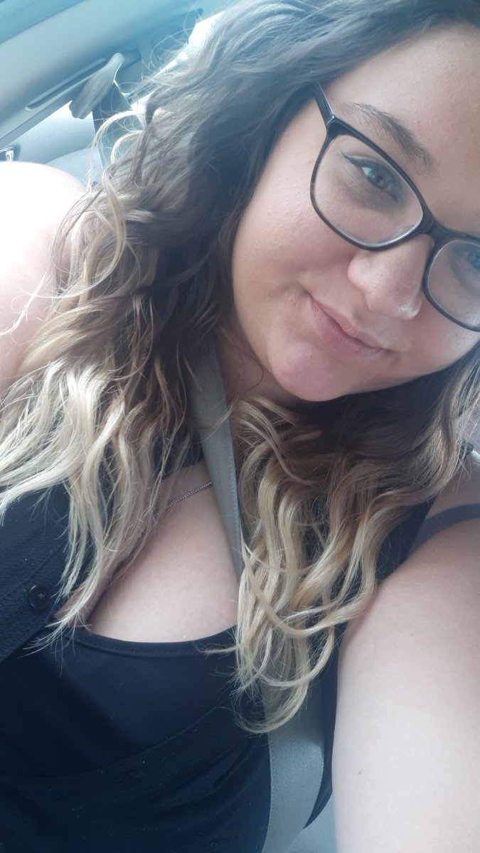 TickleMeGrayson's tweet photo. Happy Tuesday 💕

My first #tuesdayselfie in awhile.
It feels good to be back. 

Love you @EthanDolan and @GraysonDolan ❤

#DolanTwinsTuesday 
#tuesdayselfies https://t.co/fEzTFBTxUl