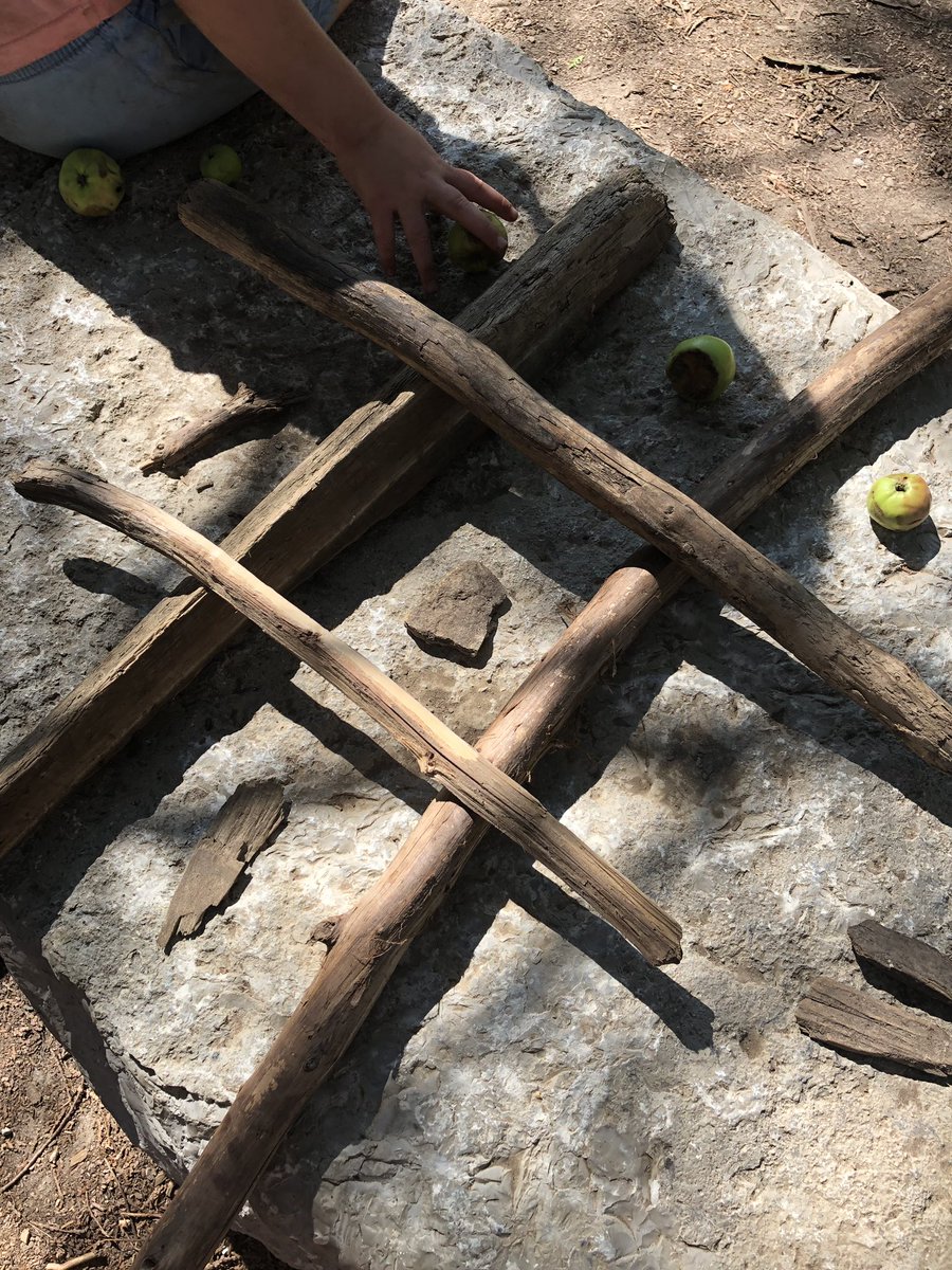 Creating our own experiences using natural found materials. #endlesspossibilities #playbasedlearning #forestclassroom