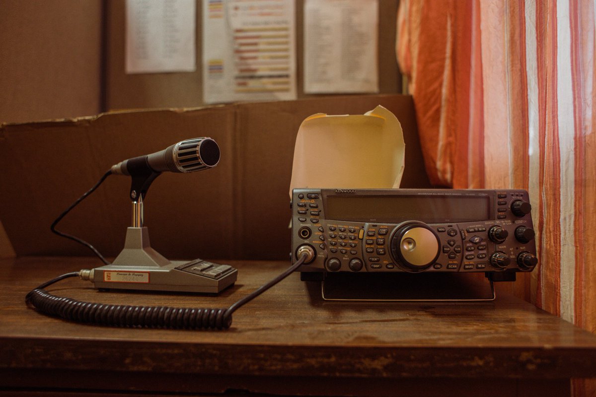 fema's tweet photo. Radios are a great resource during disasters. 📻 When cell towers and internet are down, radios will continue to receive emergency alerts and @NOAA weather alerts. 

A big #NationalRadioDay shout-out to Ham radio operators and all they do to support emergency communications! 🔊👏 https://t.co/EugdD9uIU5