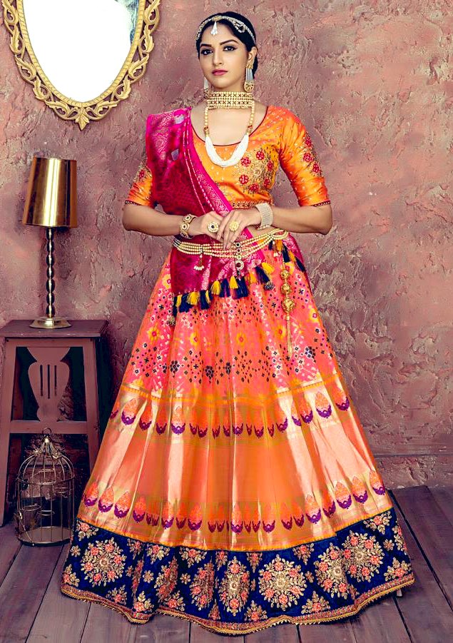 indianfashionF's tweet photo. #PartyWear is quite confusing If your best friend is going to be bride. And #bridesmaidlehenga which will be matching with her #weddinglehenga

Silk brocade with Resham thread weaved fabric made lehenga will enchanted and enhance your look.
Shop with #indianfashionfollower https://t.co/np4rkgBdMN
