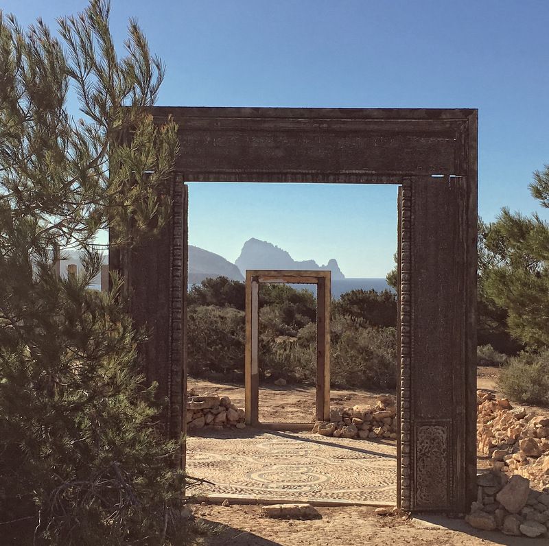 tapasibiza's tweet photo. There are so many hidden gems on our beautiful island
#hiddengem #tapasibiza #tapas #ibiza #goodfood #balearicislands #magicallocations #islandlife https://t.co/i0zGufPira