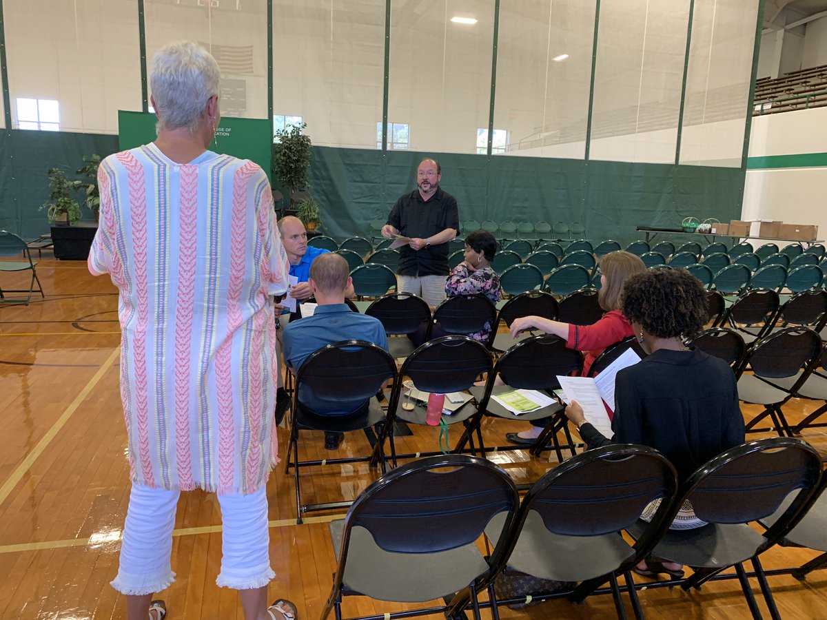 UNT_COE's tweet photo. #UNTedu faculty and staff getting ready for #FFWeek2019 https://t.co/HIBMeH7JPQ