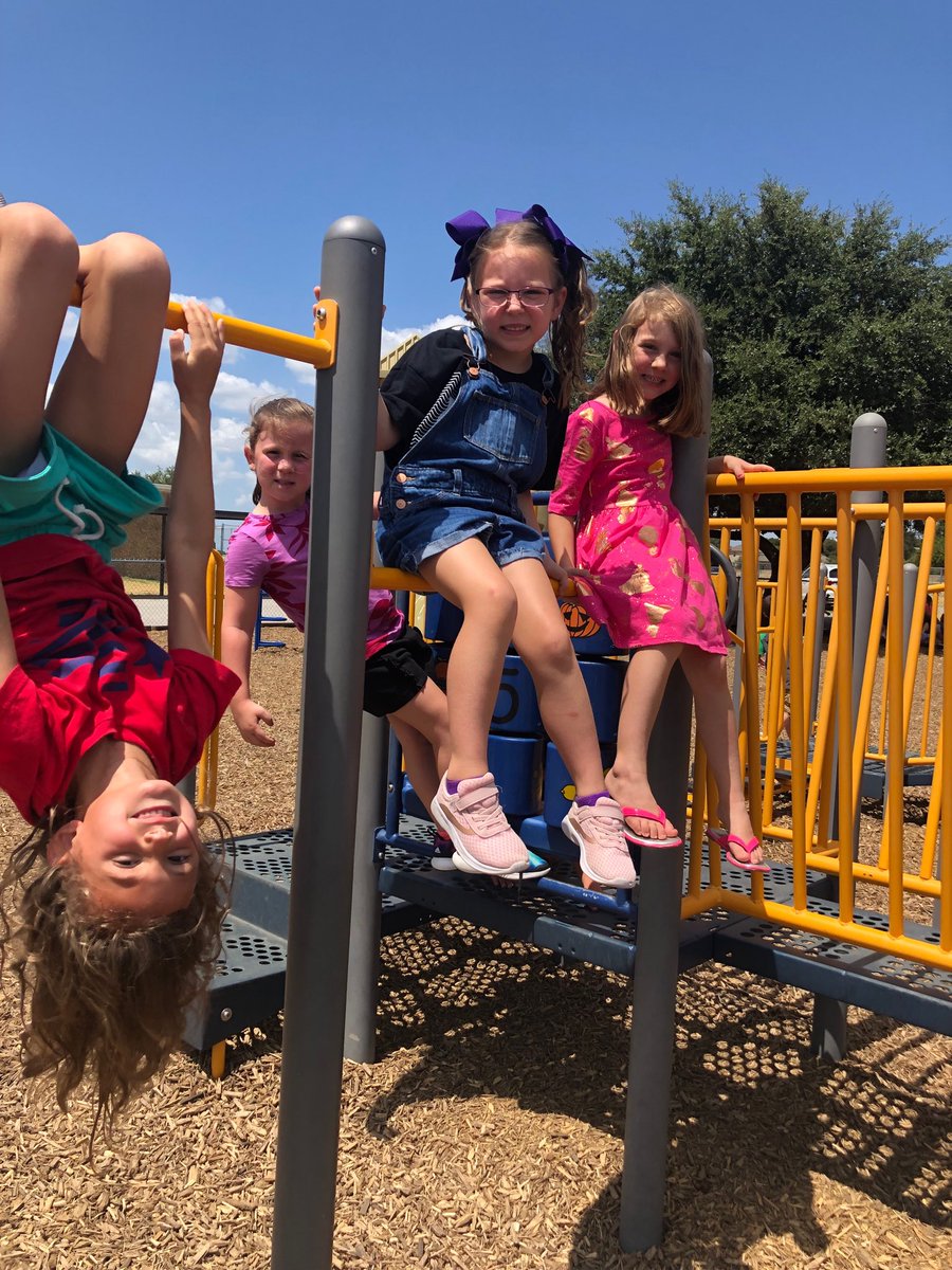 JdecorteDecorte's tweet photo. We love 1st grade! @EagleMountainEL #EMEProud #EMSProud https://t.co/76Wc773iXZ