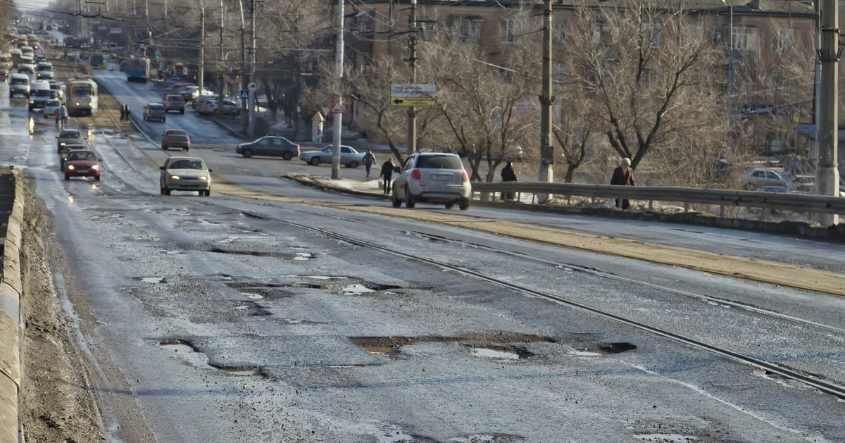 partsmasterus's tweet photo. Potholes are common and very inconvenient; they're expensive to fix and can damage cars. Mega-Crete Fast Cure concrete repair compound was used to repair a bridge in 2 days! You need this on the job; check it out: #partsmaster #concrete #repair https://t.co/hr1g5UBplY https://t.co/dzismZoSa5