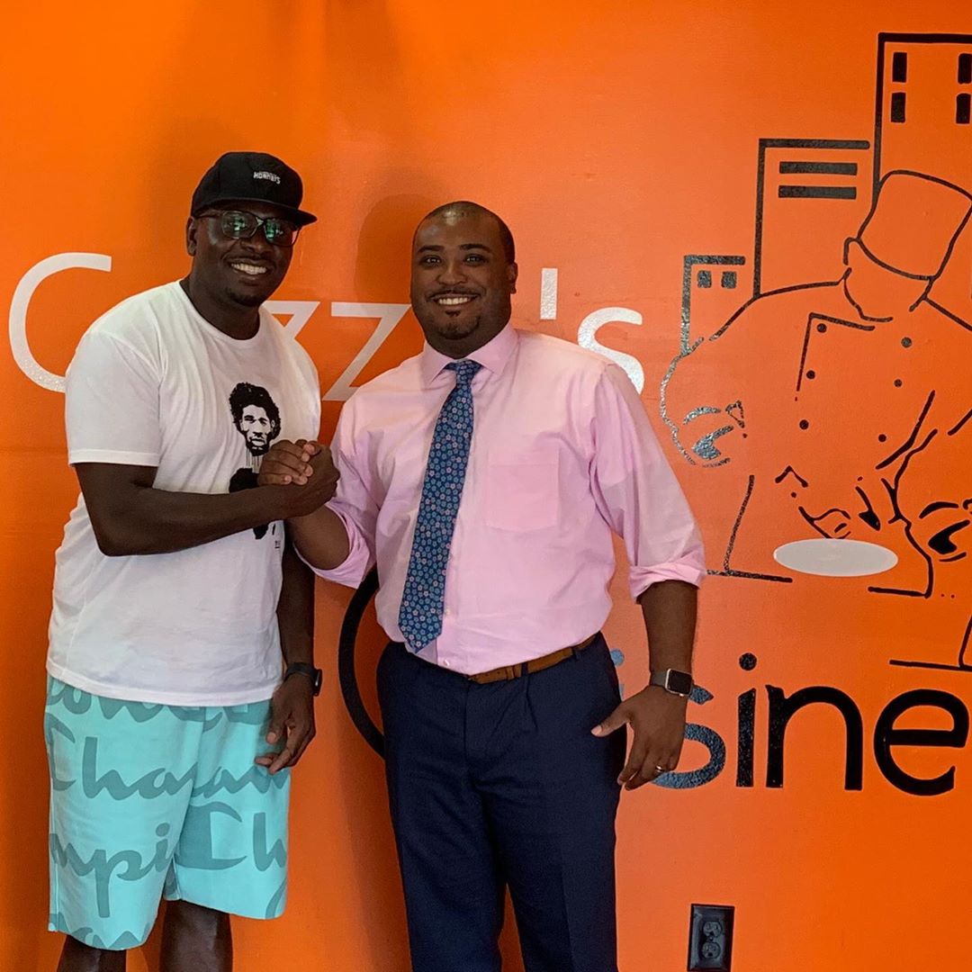 CuzzosCuisine's tweet photo. We appreciate the support from @terrybrownclt make sure you go out & Vote... #cuzzoscuisine #cuzzos #clteats #clteats #foodie #terrybrown #citycouncil3 #cltcitycouncil #chefandarrio https://t.co/KI9aNxYlNY