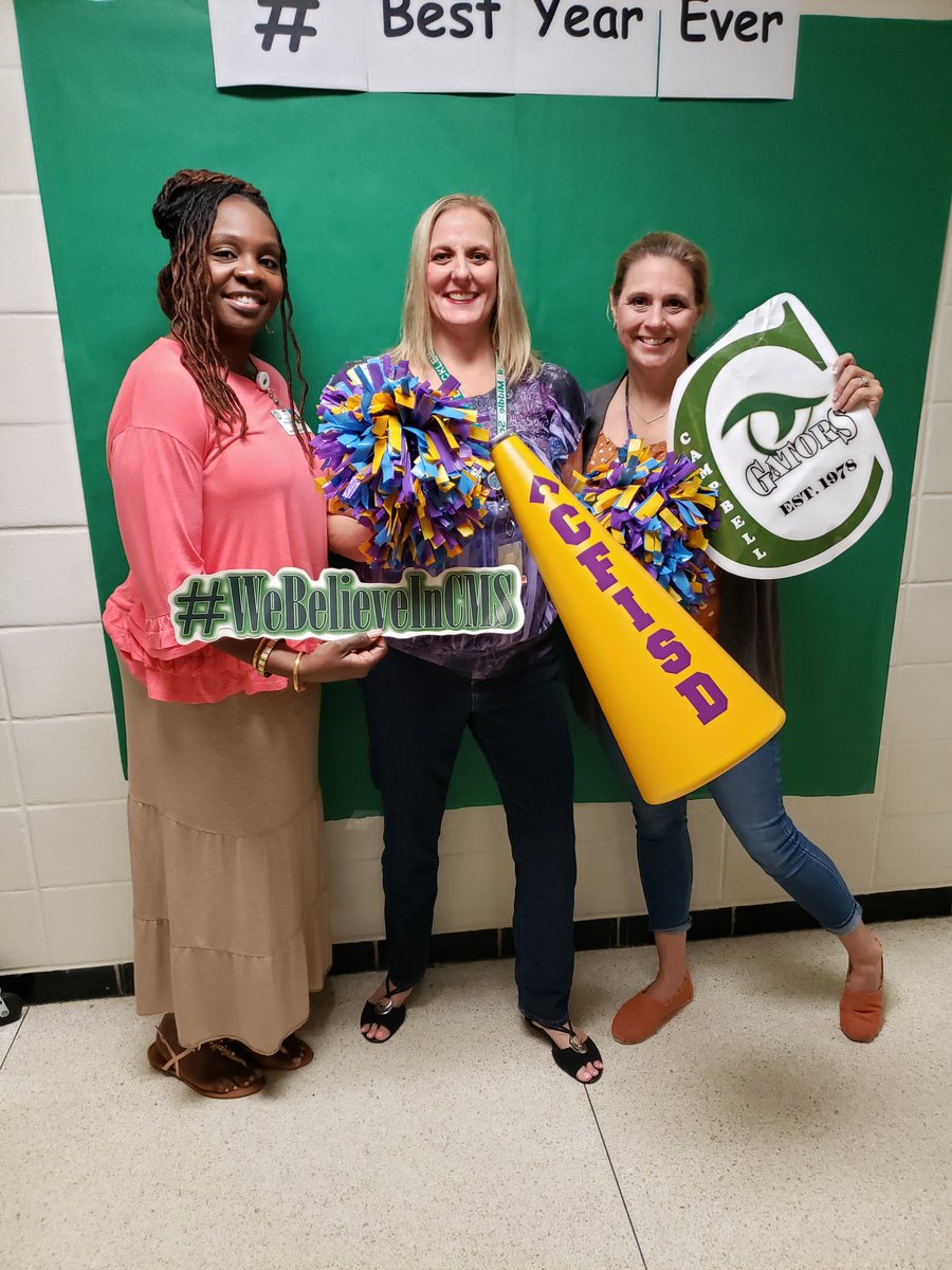 Binckmom's tweet photo. Read180 Teachers @ Campbell MS are representing team spirit!!!!
#AspireAchieve
#BestYearEver
#WeBelieveInCMS
#CyFairRead180 https://t.co/gDlRZVo2vZ