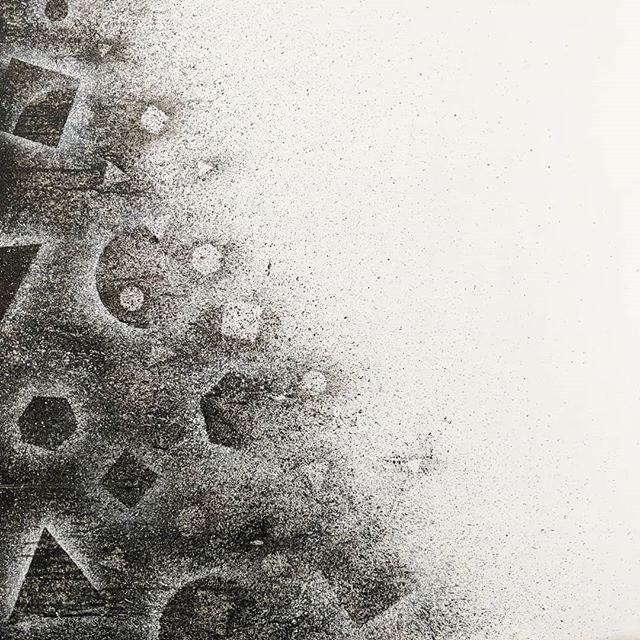 MitosisCreative's tweet photo. New #painting getting installed. It's a new piece by one of the Mitosis designers @its.aimee.b 
Latex and acrylic on a canvas overpaint.

#fineart #painting #contemporaryart #canvas #downtowndayton #agencylife #agencyculture https://t.co/mfWAo1Ki7f