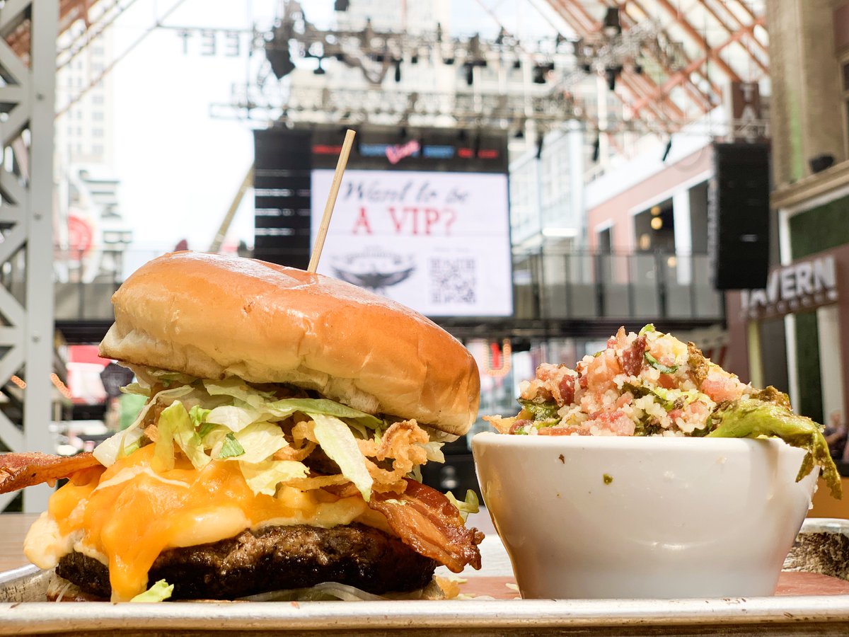 GuySmokeHouseKY's tweet photo. Happy #NationalBaconLoversDay 🥓Come celebrate at Flavortown! https://t.co/bIFpMdX0S6