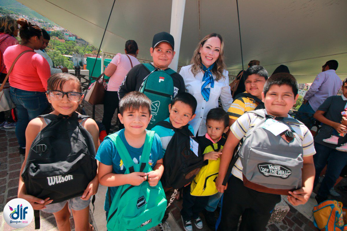 Samantha Smith tweet media