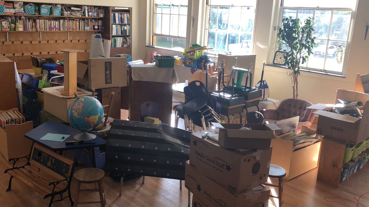 Family connections teach us so much about our learners, and inform our use of space. Hmmm ;) -metamorphosis, phase 2 🐛 to 🦋 #firstgrademagic <a href="/mrpsvt/">mrpsvt</a> <a href="/HeratyRyan/">Ryan Heraty, Ed.S</a> <a href="/Bonesteelvt/">Libby Bonesteel</a> @MichaelBerryEDU <a href="/SusanKochVT/">Susan Koch</a>