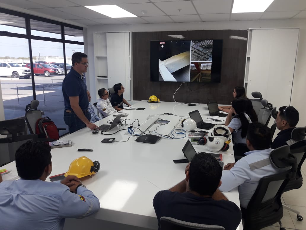 Fugran_Ecuador's tweet photo. Brindamos capacitaciones a nuestro cliente sobre el uso del gas fosfina en la industria de balanceados, directamente del fabricante. #Detia Degesch #Phostoxin https://t.co/d3DG7GVCoW