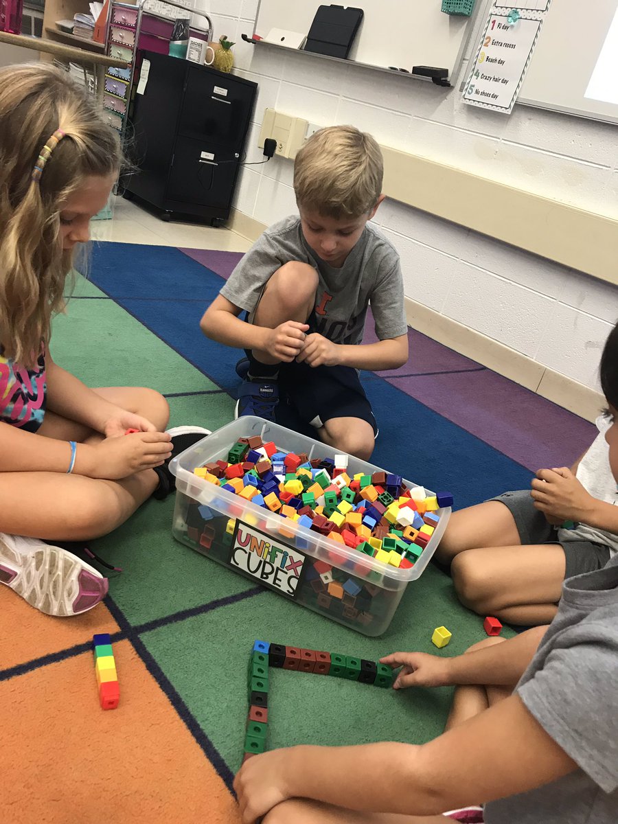 MsSaulsFirsties's tweet photo. We had so much fun exploring our different math tools to help our learning grow throughout the year! #sp109 #engage109 https://t.co/LvdwUMToV9