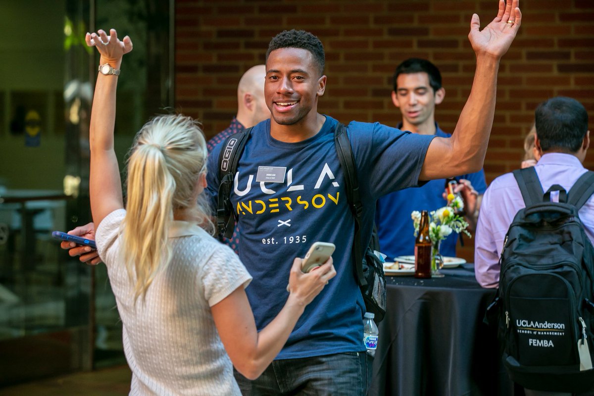 uclaanderson's tweet image. From your friends and colleagues out West, we hope you have a great school year! 
#WhyMBA