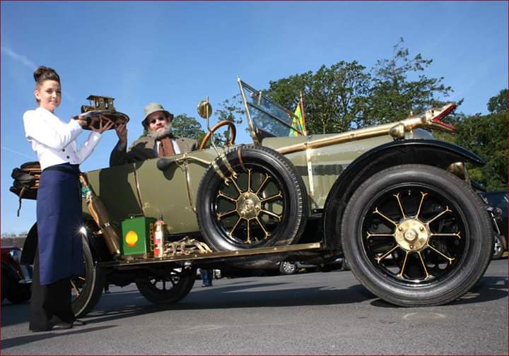 RynnAnd's tweet photo. Honk honk........this Sunday...25th August....Lough Rynn Castle Hotel, Mohill, Co Leitrim.......its the 25th annual LOUGH RYNN HARVEST FESTIVAL AND VINTAGE DAY #loughrynnharvestfestandvintageday #loughrynncastle @LoughRynnCastle @love_leitrim @leitrimtourism @HeartlandsIRL https://t.co/YwpRV6ggzg