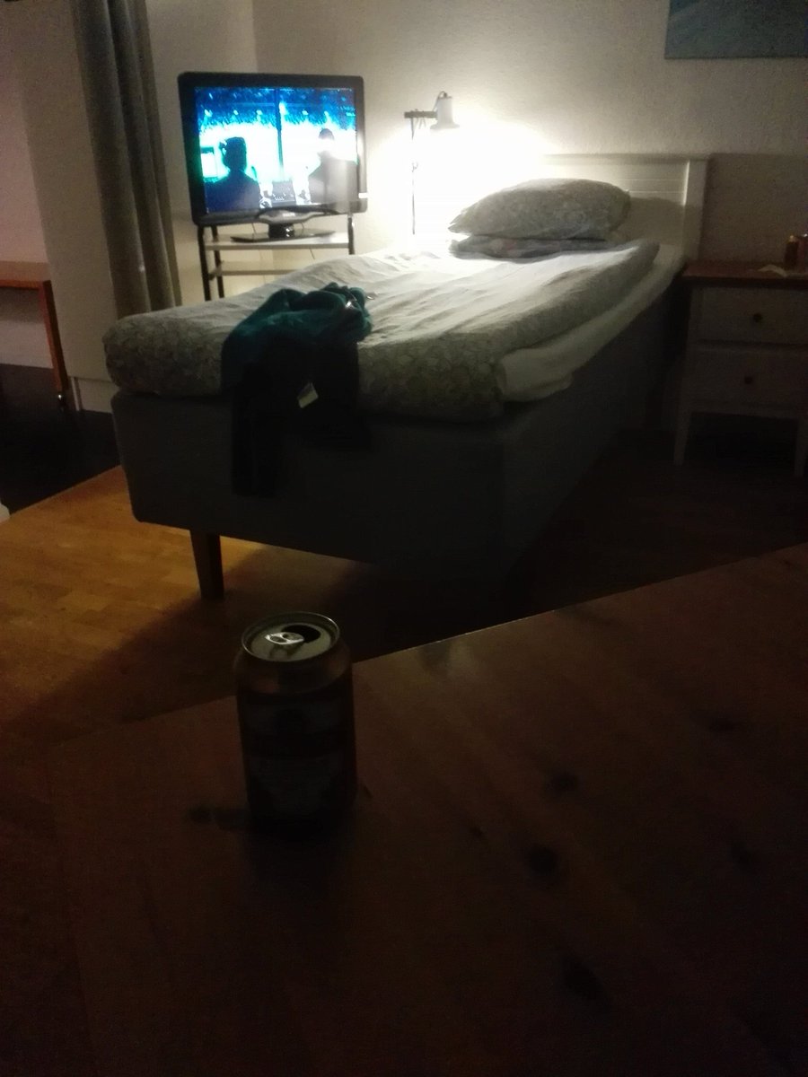 kristallnaach's tweet photo. Noch 'n #Schlummertrunk GN8

#Elchenländle19🇸🇪#Schweden
🦌#Vellinge 😎 #Wellingehus https://t.co/fBihz1ZcLz