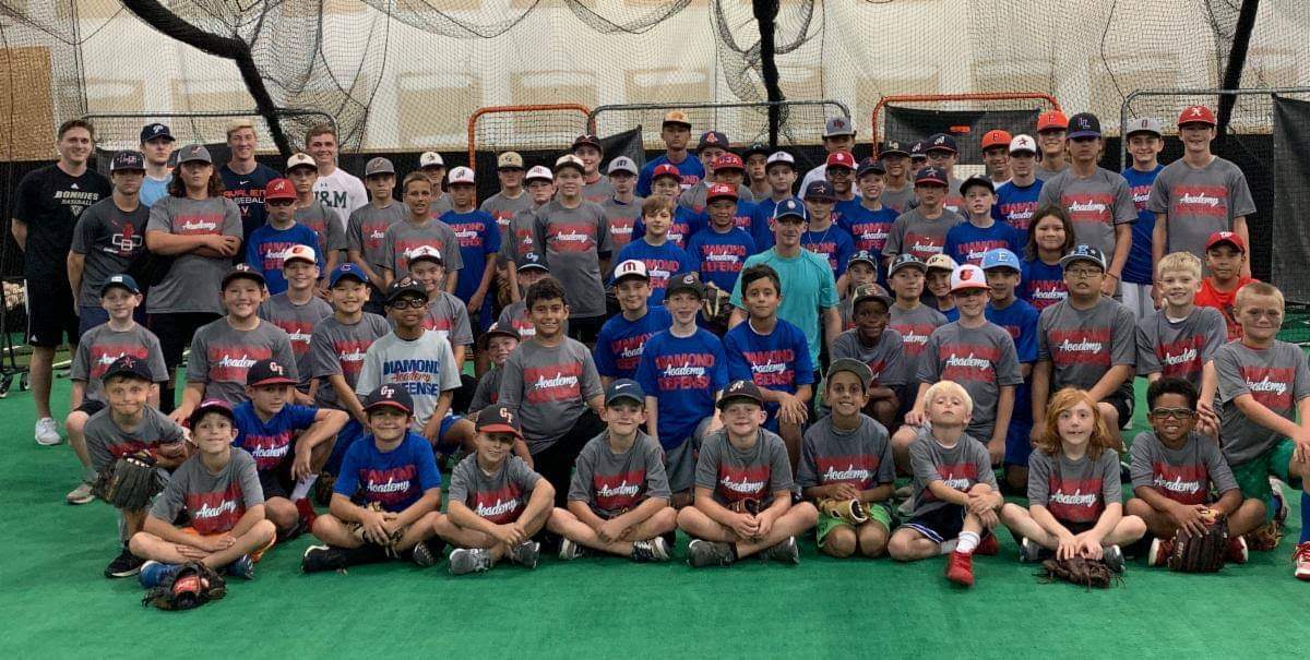 zacharyjdurick's tweet photo. Great infield camp this summer with #diamonddefense and Coach Middleton ! https://t.co/ddVmwuyvhQ