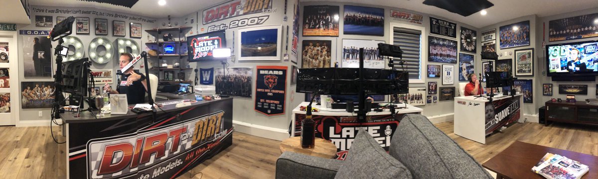 RealBenShelton's tweet photo. A little panoramic view from my perspective here in the @DirtonDirt studio as we get set to lay down tonightโs #LateModelLive show. https://t.co/iTsJ15ReAv