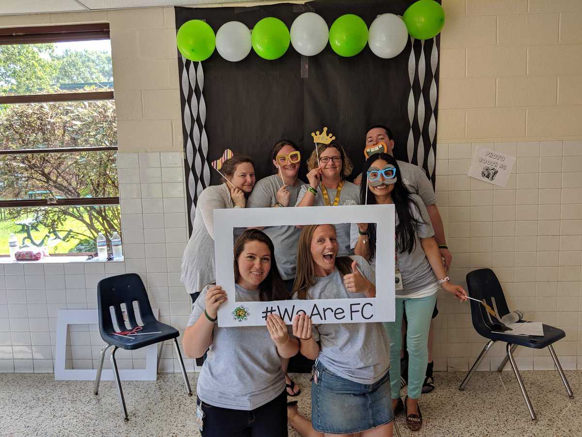 GRES_5th_grade's tweet photo. Kicking off! #weareFC https://t.co/nDNhpJ63vZ