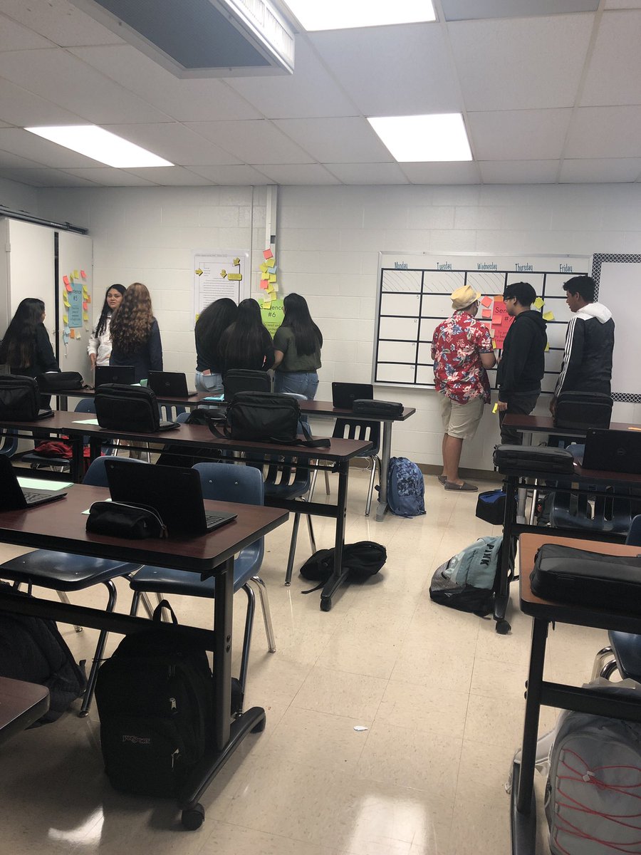 CBaucom1972's tweet photo. Best icebreaker ever! Ss write answers to question stems, group them by theme, then summarize what the majority of the class responded. Great first day at ECHS!! @echstylerisd #fw2 https://t.co/FeL2qquQUE