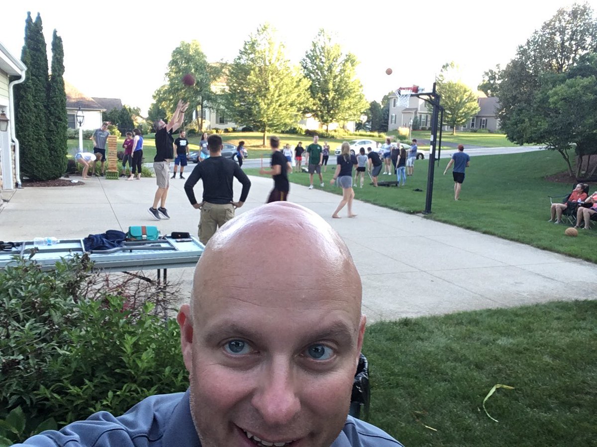 RevShevWLC's tweet photo. Hanging out with the @InsideWLC RAs...good times! Mrs. & @wlcprez are always great host...until the Pres starts getting vicious during lightening! #checktheform #preswonthisone #Igotknockedoutonthefirstshotallfourtimes @roertel1 @gcalyon https://t.co/HppOi6reOZ