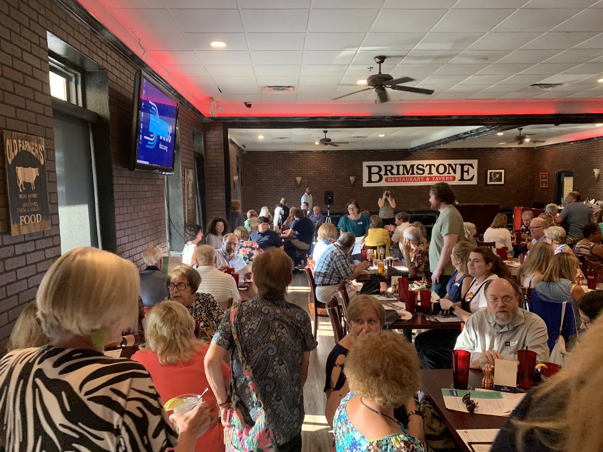 HeyLandoAlex's tweet image. Packed house for North @fultondems Meeting hearing from @teresatomlinson and writing thank you letters for @RepLucyMcBath ! #GA06 #MarchForward2020 #GApol