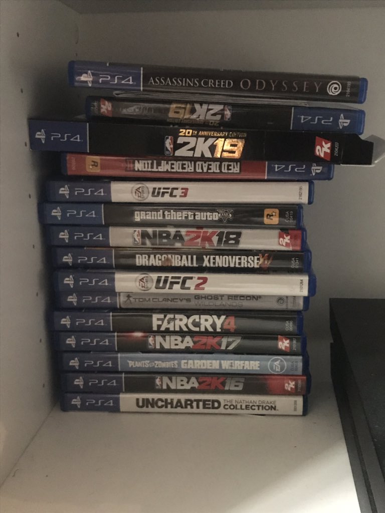 iamrharris's tweet photo. @OfficiallyIce Yessir, gotta get the physical 2K https://t.co/hHyO3wWJez
