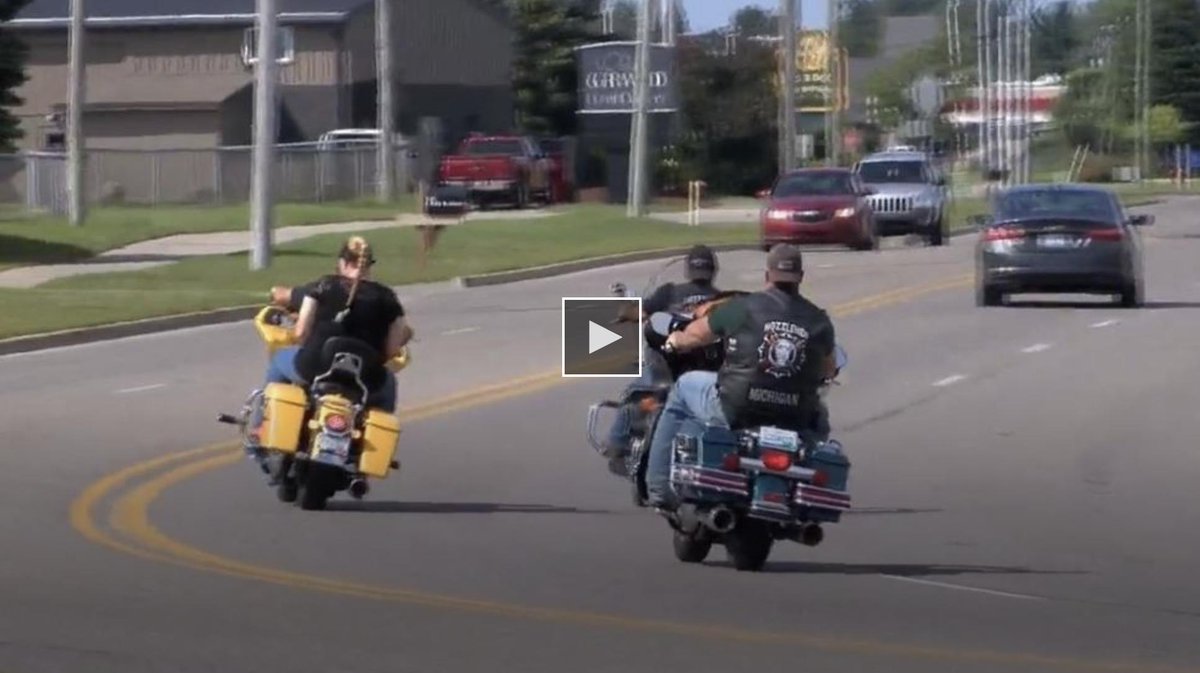 Safe_Roads's tweet image. RT end_dd: More than 180 Michigan motorcyclists gathered at Zip 45th Parallel Harley-Davidson for the latest "Do You See Me Now" event: an awareness ride to shed a light on distracted driving. ow.ly/Fd2C50vwfU3  
#DistractedDriving #DoYouSeeMeNow …