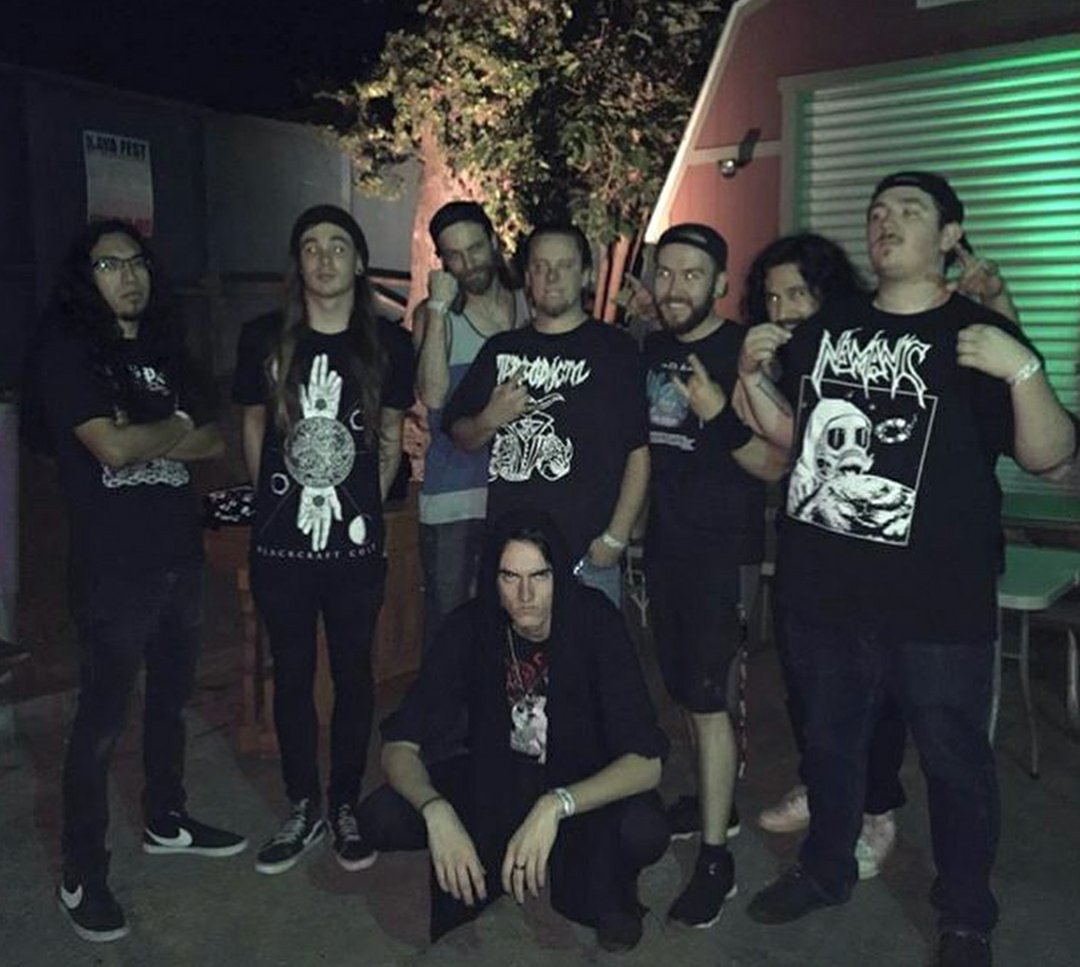 SixStringShaggy's tweet photo. A thread of @NebuliumBand squad photos from over the years because i miss my bandmates and my friends https://t.co/HzAJxX09tv