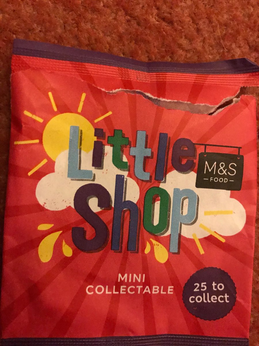 Jes_Squirrell's tweet photo. What a load of utter pointless rubbish ⁦@marksandspencer⁩ . In a world where we are inundated with plastic, why produce such a bag of shite!! A plastic bag, containing a plastic bag containing some non recyclable plastic foam and nothing else!? Why!!!?? 🤷🏼‍♂️😤😡 https://t.co/nA9lBUmTxD