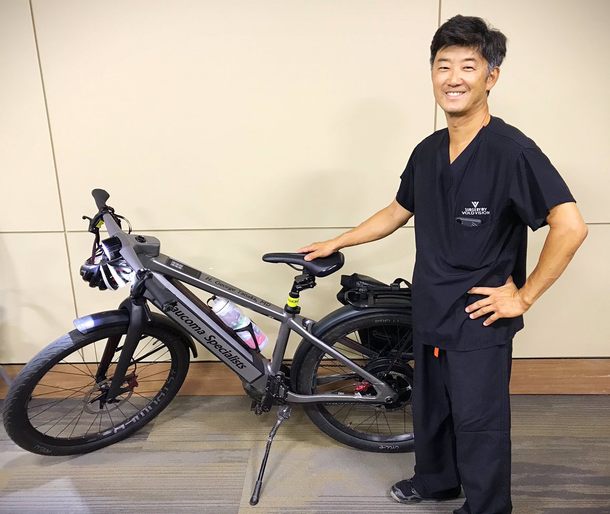VoldVision's tweet photo. Dr. Tanaka’s first week at Vold Vision and let’s just say he’s adapting well to the natural state🚲 All of the patients loved that he rides his bike to work and it’s even personalized!!
#VoldVision #GlaucomaGameChanger https://t.co/to8okaemhz