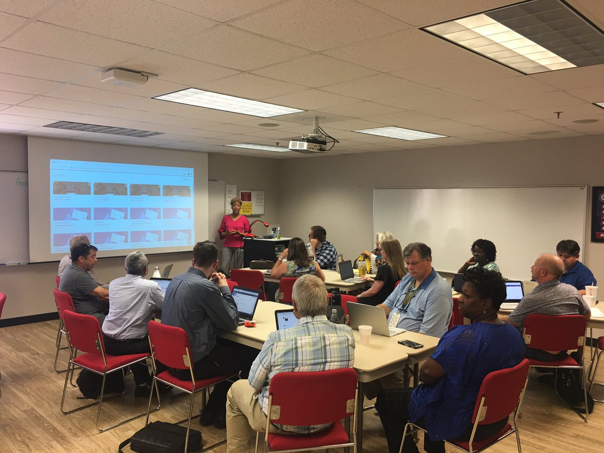 RISD_CTE's tweet photo. It’s a full house for CTE Schoology Professional Learning! https://t.co/Bbl7B4Uwth