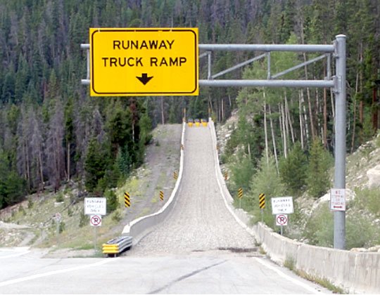 Land_Line_Mag's tweet photo. The @ColoradoDOT recently announced its The Mountain Rules program, which educates #truckers on the safest ways to navigate the mountainous areas.

https://t.co/dYi1ZSk4MA

by @FisherTyson 

#MountainRules https://t.co/aThyYTRu3u