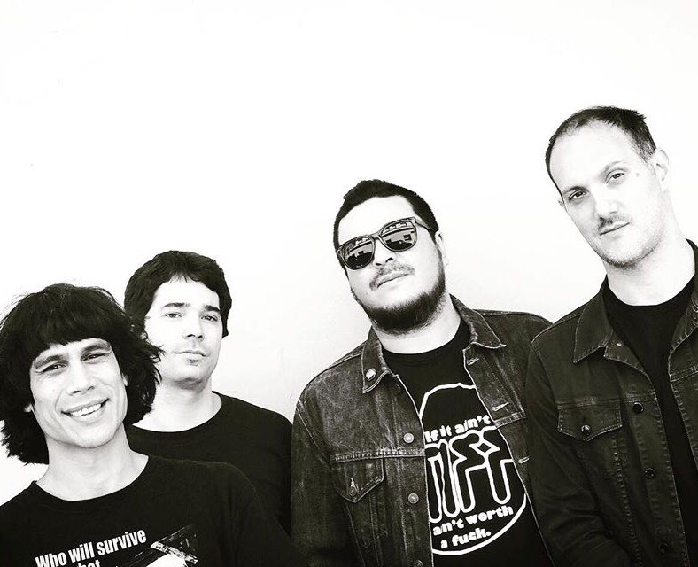 peleadgallos's tweet photo. Esta semana: Jueves 22 en @CasaColomboCC, en el barrio de Abasto. Tickets $200 hasta las 22:30 hs, después $300 / Sábado 24 #gratis en #finisterresocialclub de Padua
Nos vemos en alguna!! #tocapelea https://t.co/V3VUBe7Wyo