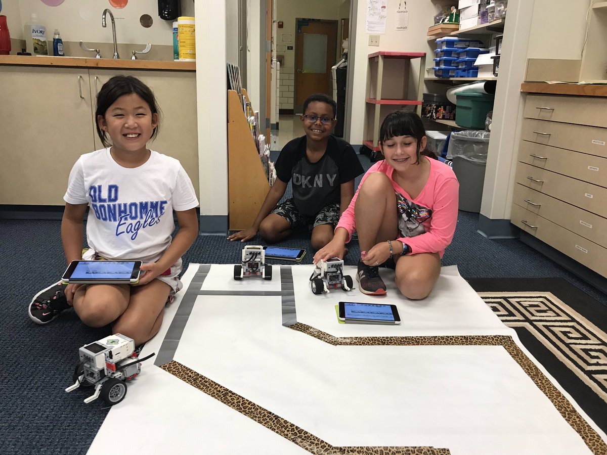 tltmaclean's tweet photo. I love the excitement and wonder of starting a new FIRST Lego League season! #cityshaper #FLL #obeagles https://t.co/NX4HKzxxRU
