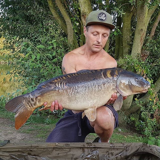 A 20lb mirror for Curly 👍 #mirrorcarp #carpfishing #carp #carplake #carplife #fishing🐟 #fishing #filthyhooker #fishing🎣 #fishingislife #fishinglife #fishinguk #dayticketfishing #dayticket #essex ift.tt/2TROOXJ