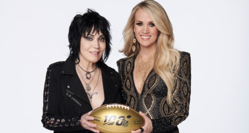 awfulannouncing's tweet image. After a lawsuit, Sunday Night Football returns to its first theme, and the Carrie Underwood opening will now involve Joan Jett dlvr.it/RBZgf3
