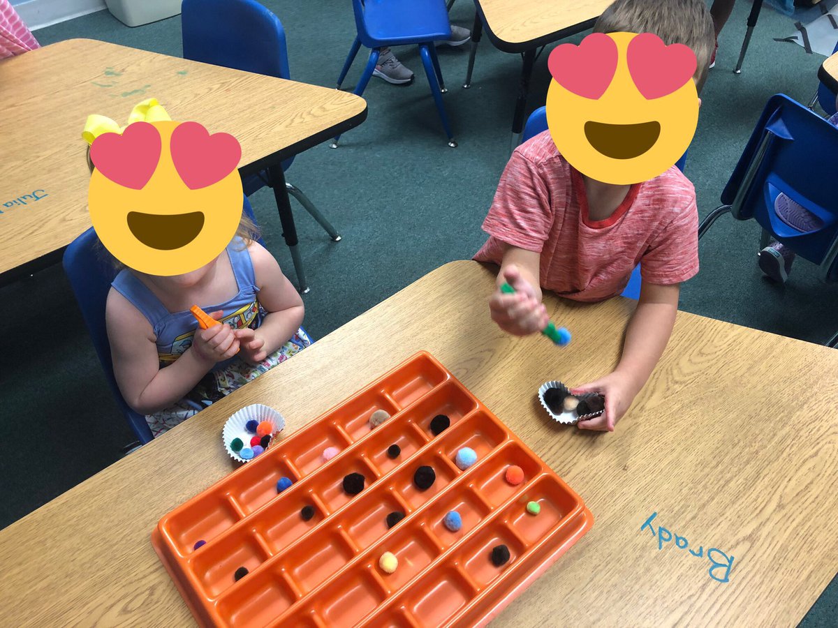 shamroc374's tweet photo. #teachertwitter @shamroc374 I teach #prek in #alabama
My #reason ❤️ I am their first learning experience and I get to teach them to love learning! 
My #clearthelist amazon link: https://t.co/kYfNBeUUry #clearthelists #support_a_teacher https://t.co/lLADR2tR7q