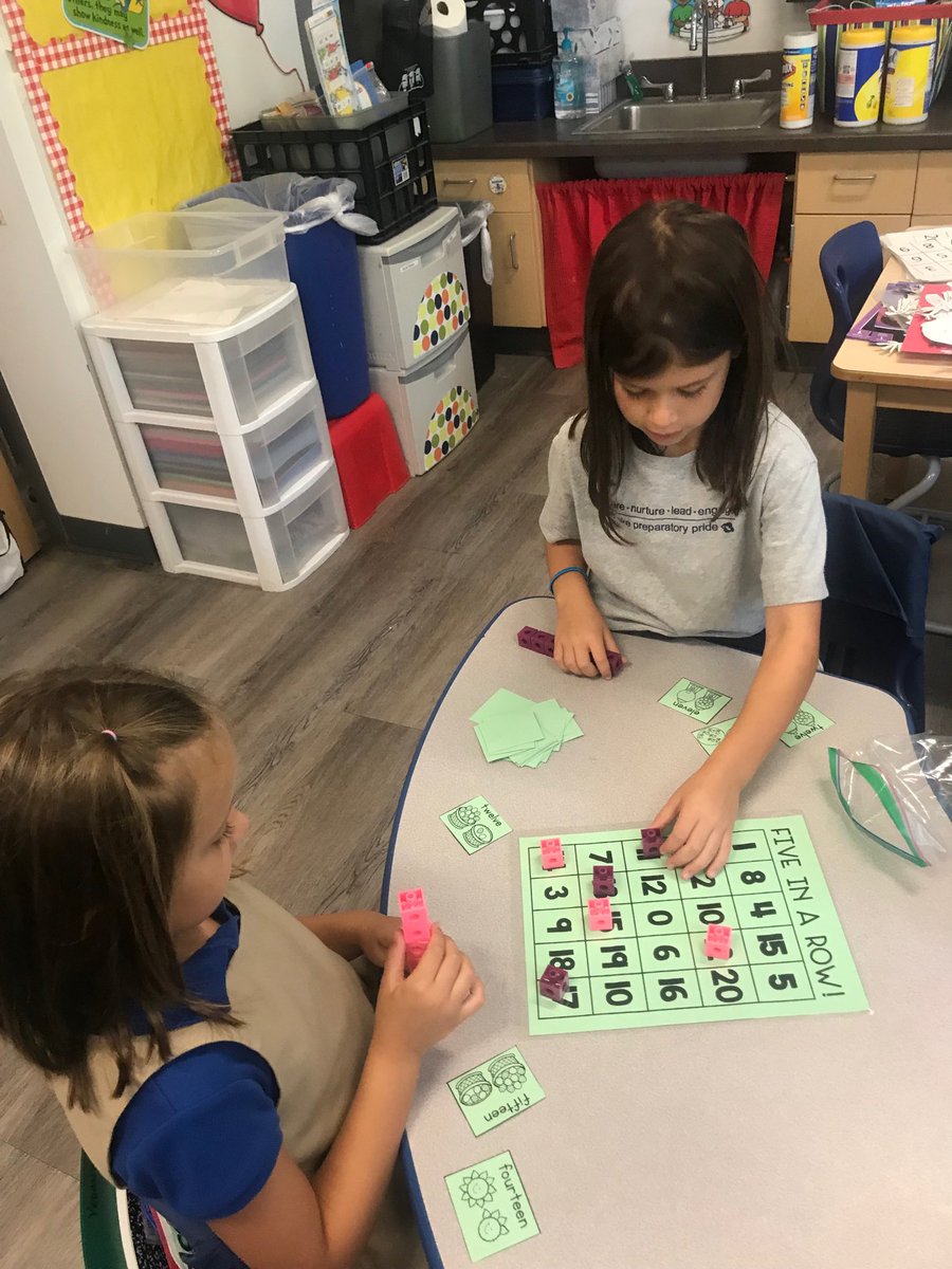 huffstet1's tweet photo. Working together math games@plplowerschool https://t.co/B9CQRLHXUj