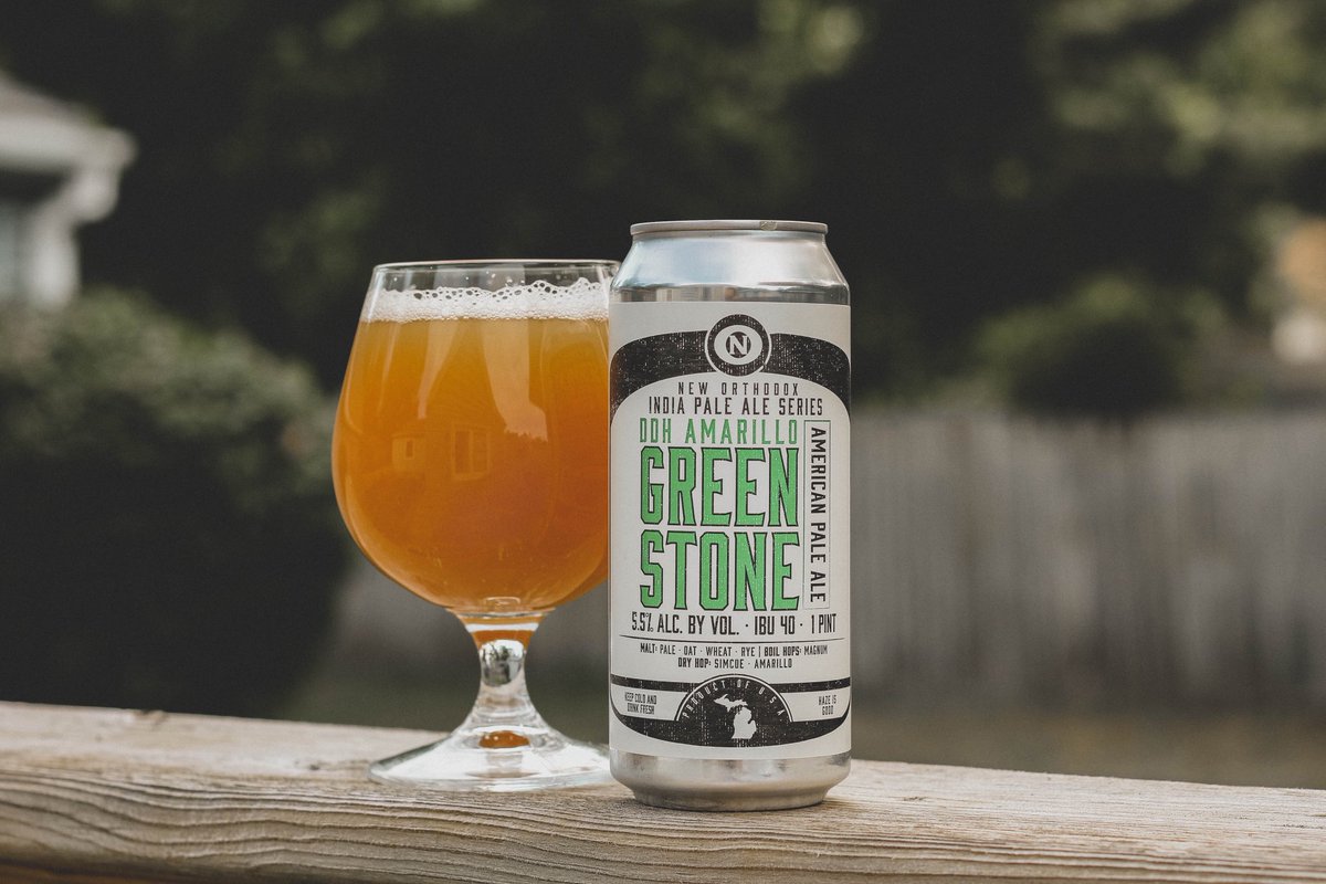 brewsperience's tweet photo. If it’s gonna be 80 &amp; sunny everyday, I have no choice but to sit on my deck &amp; drink @OldNationBrew Greenstone 💁🏻‍♂️⁣⁣

#beer #craftbeer #brewsperience #oldnationbrewing #hazyipa #hazeisgood https://t.co/a3fZe7z6RZ