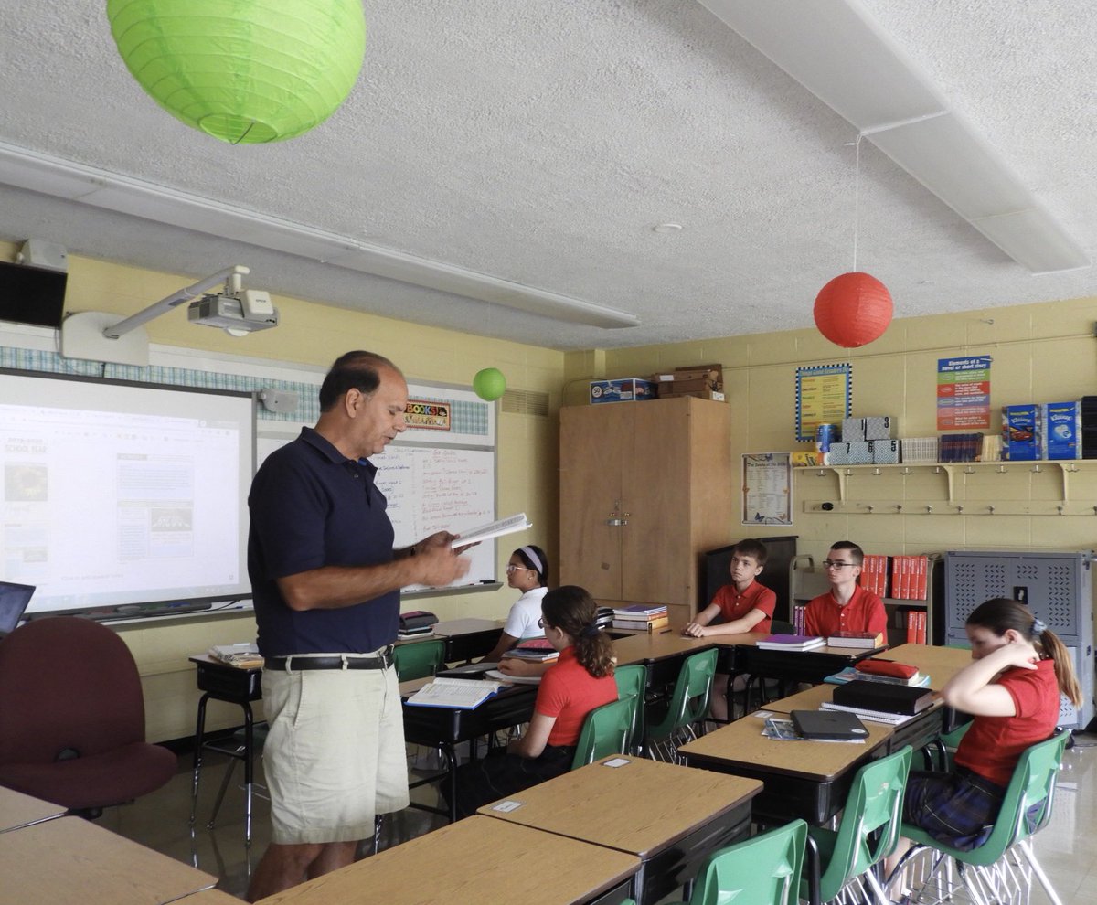 STMMschoolstl's tweet photo. They are back to work! https://t.co/aA04aIIWHf
