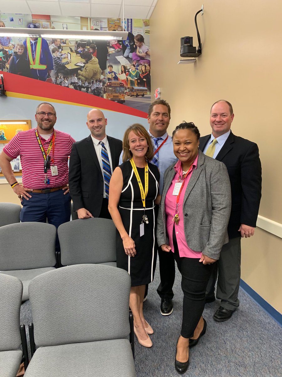 BrendaWichmann's tweet photo. Who has awesome Admin? We do! Some new, some in new places. They are ready to make great things happen in RPS! #rpsleads https://t.co/m4xs54jqnC