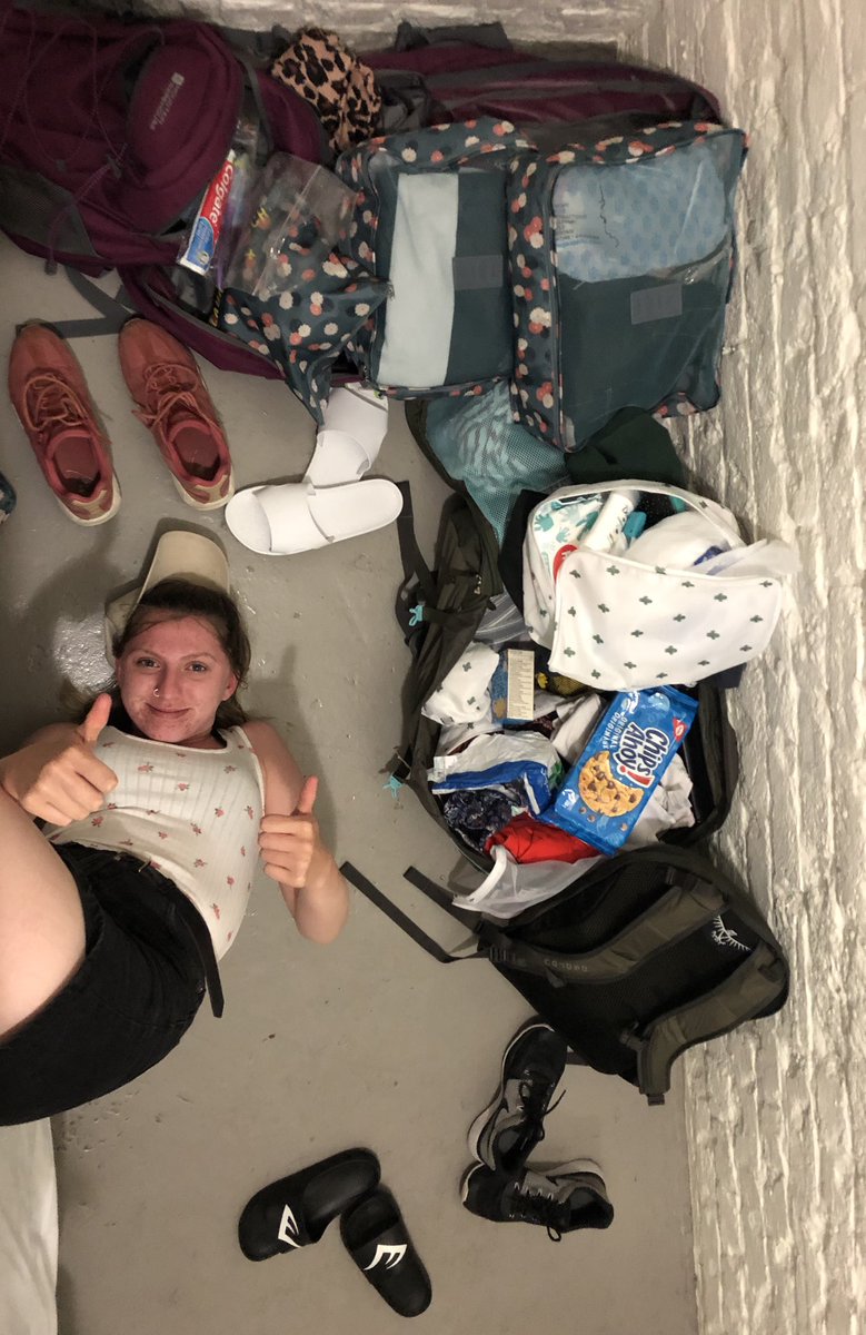 Lilla made me laugh so much I fell off the bed. As you can see we’re living on a bomb site