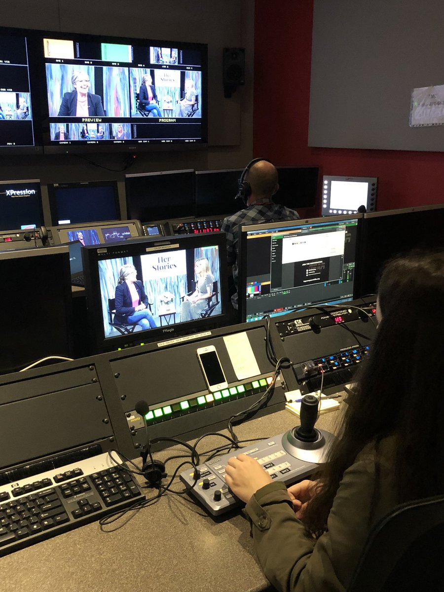 RtvLondon's tweet photo. Day 1 of filming @HERStories5 has wrapped! Thank you to all the guests, volunteers, makeup, and host for an exciting and smooth day of tv production! First episode will launch Wednesday September 18 at 6:30pm on #Rogerstv! 🤩
#rtvlondon #ldnont #localprogramming #localmatters https://t.co/I8Py9zHNE1